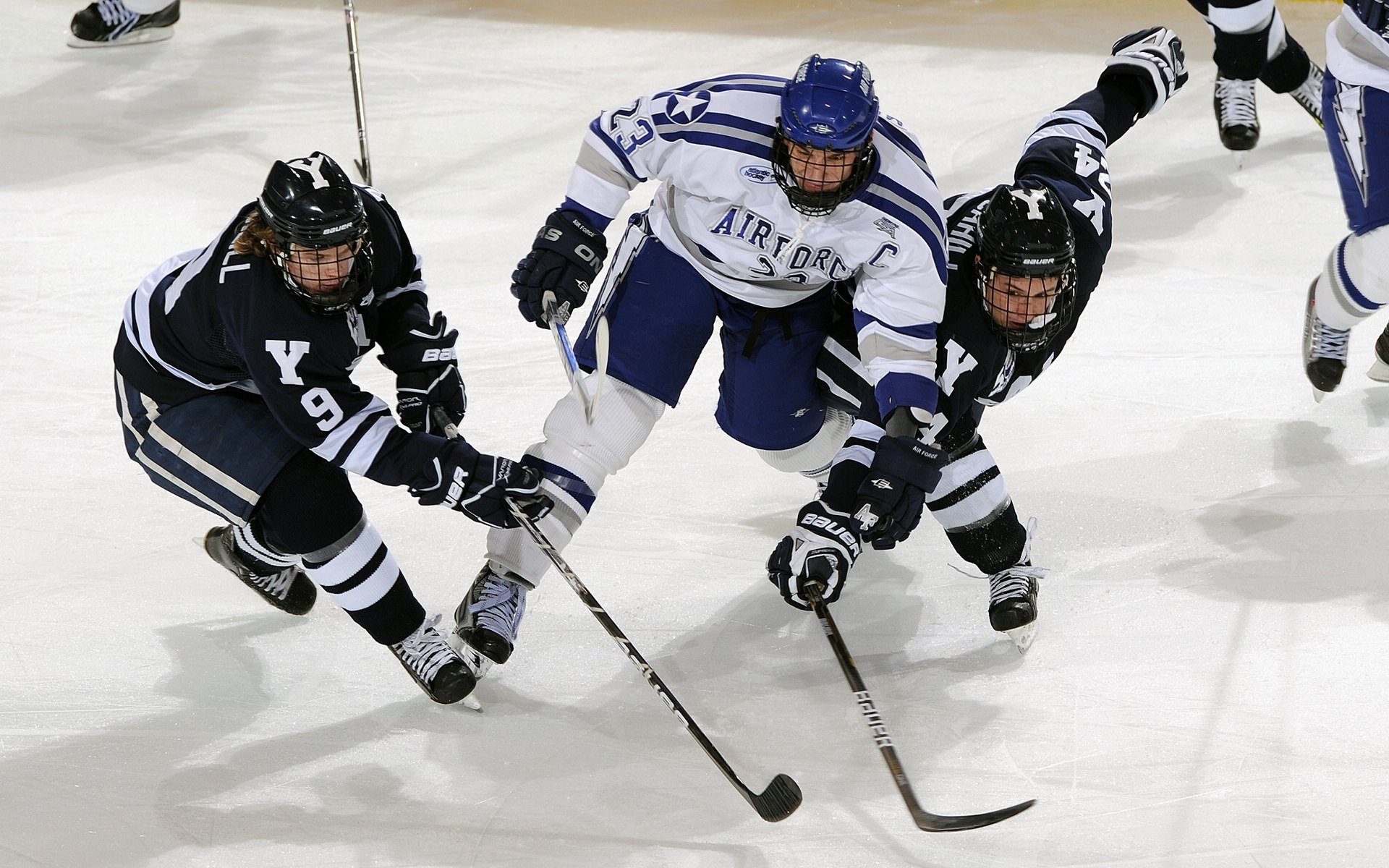 9游app-战术亮点:北京连续打出多次精彩快攻!