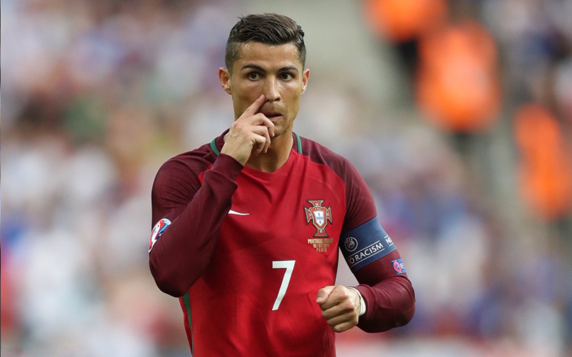 九游游戏中心-电竞产业与汽车产业的合作：赛事赞助与定制车型，电竞 赛车